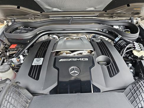 Certified 2025 Mercedes-Benz G 63 AMG 4MATIC image 33