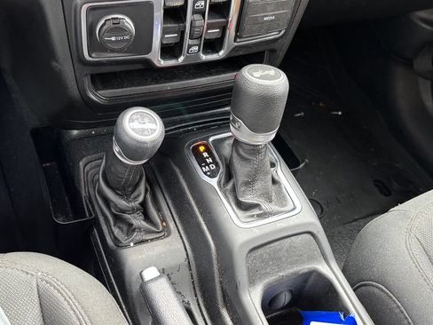 Used 2021 Jeep Wrangler Unlimited Sport w/ Sun And Sound Package AWD/4WD image 13