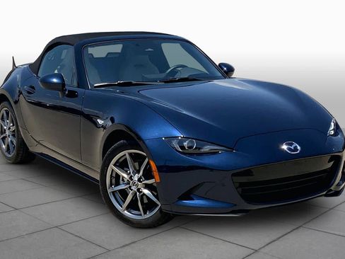 Certified 2025 MAZDA MX-5 Miata Grand Touring RWD image 3