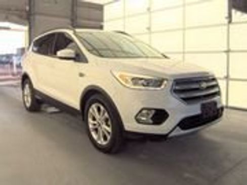 Used 2019 Ford Escape SEL AWD/4WD image 3