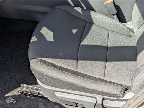 New 2025 Nissan Sentra S image 4