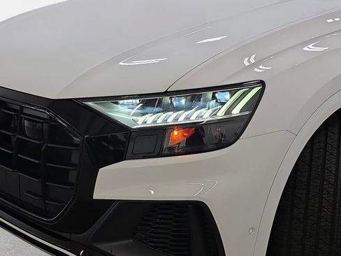 Used 2023 Audi Q8 Premium Plus AWD/4WD image 31