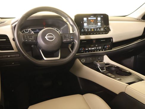 Used 2023 Nissan Rogue SL w/ SL Premium Package FWD image 2