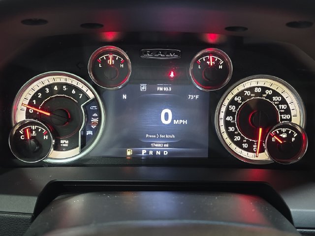 Used 2017 RAM 1500 Laramie w/ Convenience Group AWD/4WD image 18
