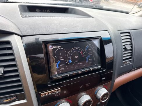 Used 2012 Toyota Tundra Limited image 35