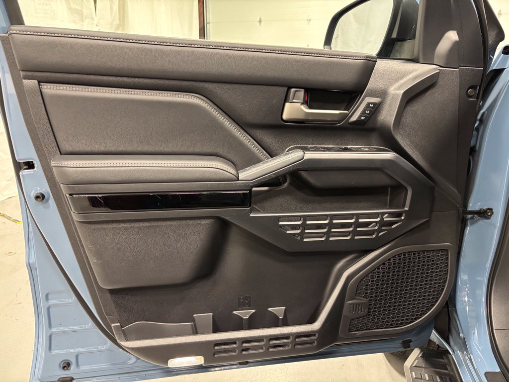 Used 2026 Toyota 4Runner Limited AWD/4WD image 8