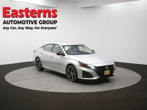 Used 2024 Nissan Altima 2.5 SR image 48