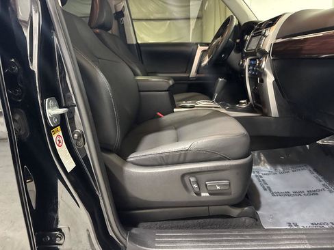 Used 2016 Toyota 4Runner Limited AWD/4WD image 57