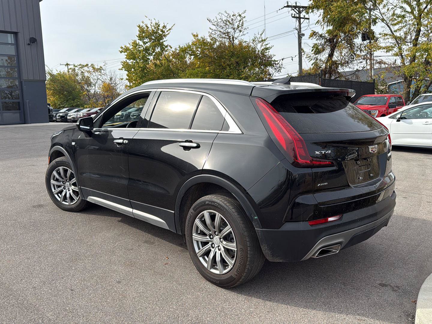 Used 2022 Cadillac XT4 Premium Luxury w/ Sun And Sound Package AWD/4WD image 5