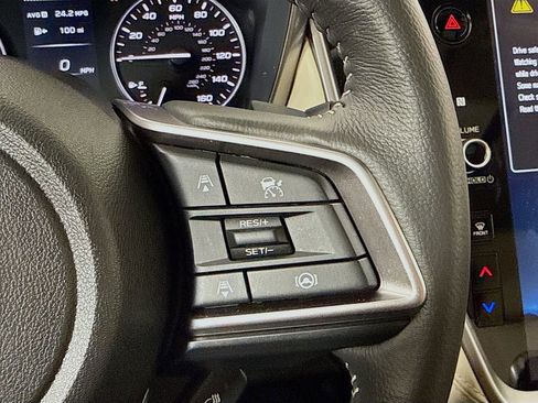 Used 2025 Subaru Outback Limited w/ Tech Package 3 AWD/4WD image 12