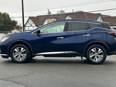 Used 2023 Nissan Murano SV image 7