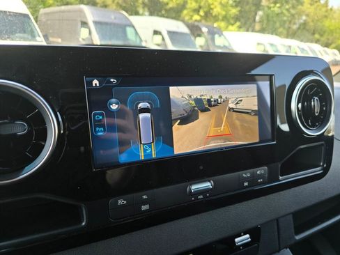 New 2025 Mercedes-Benz Sprinter 2500 image 24