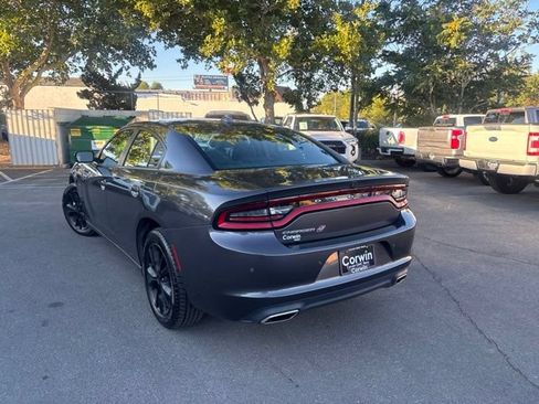 Used 2022 Dodge Charger SXT AWD/4WD image 6