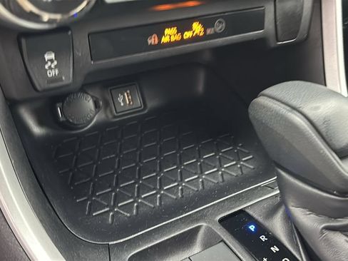 Used 2025 Toyota RAV4 LE AWD/4WD image 20