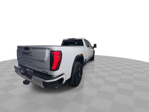 Used 2025 GMC Sierra 2500 AT4 w/ AT4 Premium Plus Package image 7