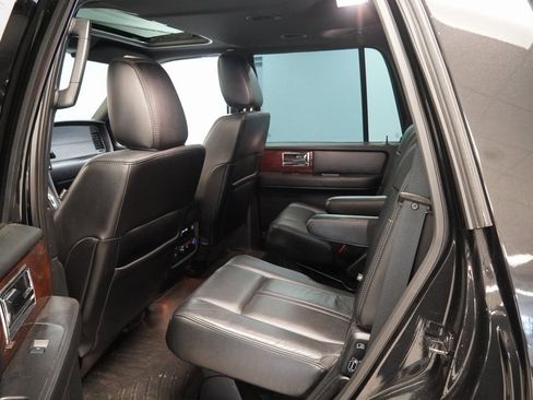 Used 2015 Lincoln Navigator 4WD image 20