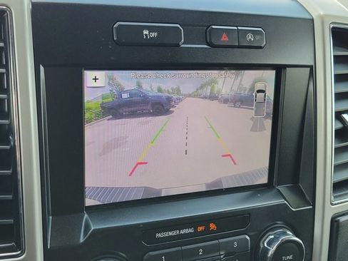 Used 2019 Ford F150 Lariat RWD image 31