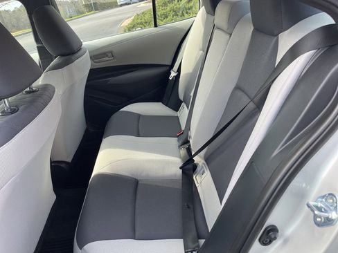 Used 2025 Toyota Corolla LE w/ Convenience Package image 8