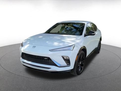 Used 2025 Buick Envista Sport Touring image 7