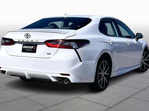 Used 2021 Toyota Camry SE image 13