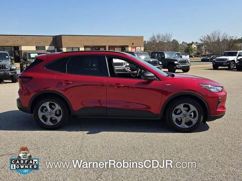 Used 2025 Ford Escape ST-Line image 13