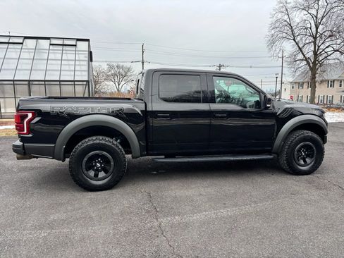 Used 2018 Ford F150 Raptor w/ Equipment Group 802A Luxury image 10