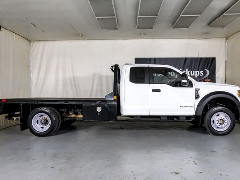 Used 2019 Ford F550 4x4 SuperCab Super Duty image 5