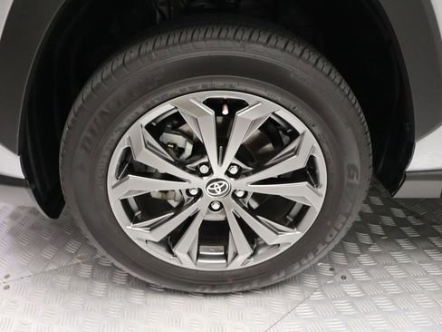 Certified 2025 Toyota RAV4 Limited w/ Advanced Technology Package AWD/4WD image 4