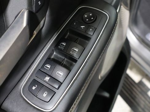 Used 2019 RAM 1500 Limited AWD/4WD image 17