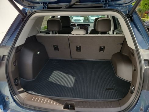 New 2027 GMC Terrain Denali w/ LPO, Floor Liner Package AWD/4WD image 9