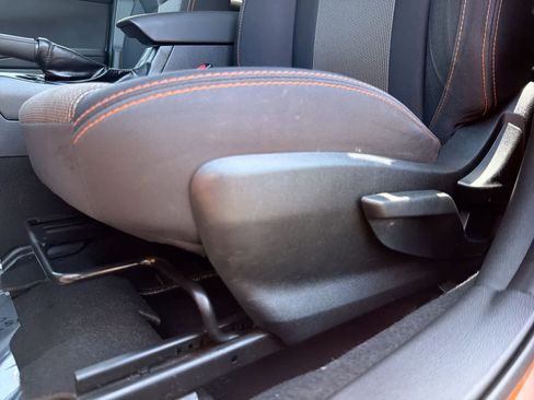 Used 2018 Subaru Crosstrek 2.0i Premium AWD/4WD image 18