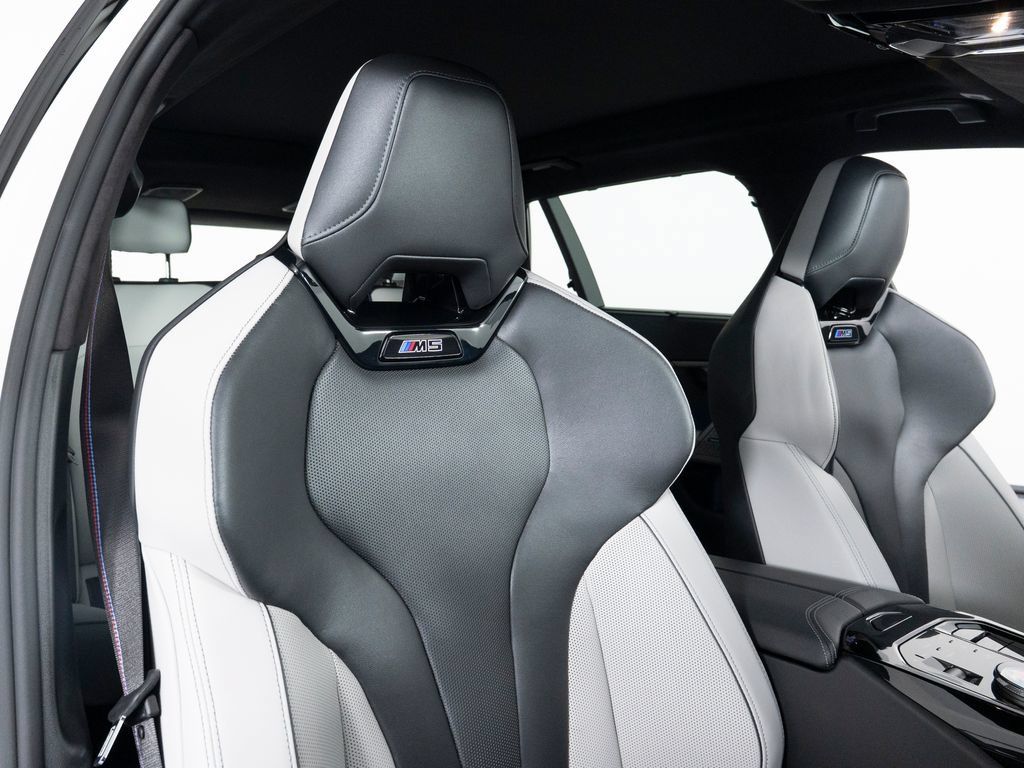 Used 2026 BMW M5 Touring w/ M Driver's Package AWD/4WD image 42