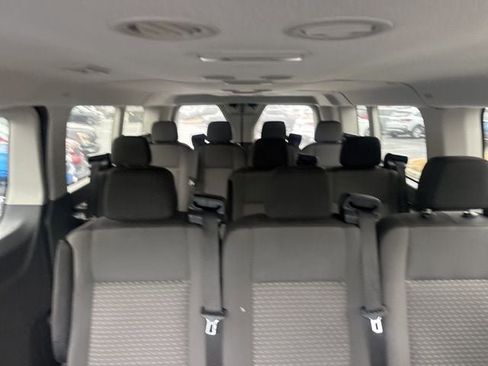 Used 2023 Ford Transit 350 XLT image 27