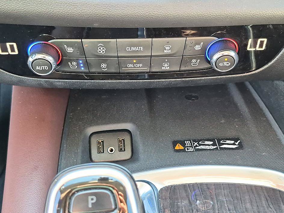 Certified 2019 Buick Enclave Avenir w/ Avenir Technology Package FWD image 25