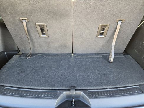 Used 2022 GMC Acadia AT4 image 27