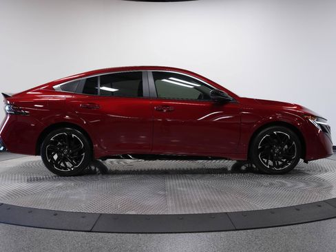 Used 2026 Nissan Sentra SR w/ Floor Mat Package FWD image 8
