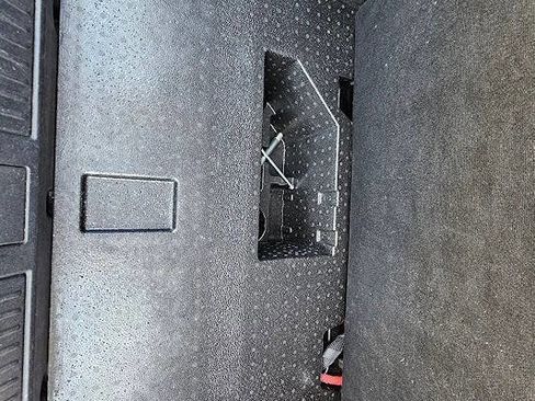 Used 2017 Alfa Romeo Giulia image 31