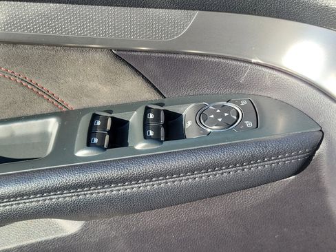 Used 2019 Ford Explorer XLT w/ Equipment Group 202A image 30