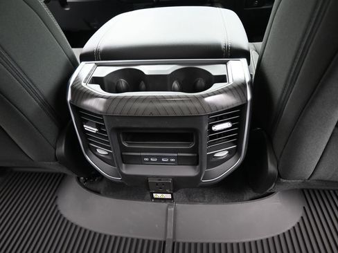 New 2026 RAM 1500 4x4 Crew Cab image 25