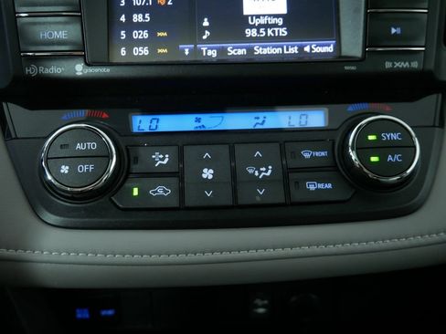 Used 2017 Toyota RAV4 XLE w/ All Weather Liner Package AWD/4WD image 30
