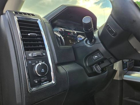 Used 2018 RAM 1500 Laramie RWD image 23