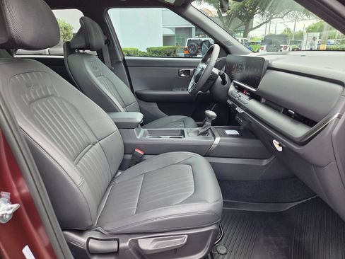 Used 2027 Kia Seltos X-Line S w/ X-Line S Premium Package AWD/4WD image 17