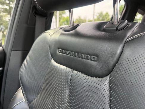 Used 2021 Jeep Grand Cherokee L Overland w/ Advanced Protech Group III AWD/4WD image 29