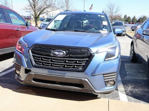 Used 2023 Subaru Forester Premium image 10