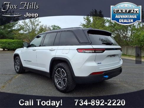 Used 2022 Jeep Grand Cherokee Trailhawk image 6