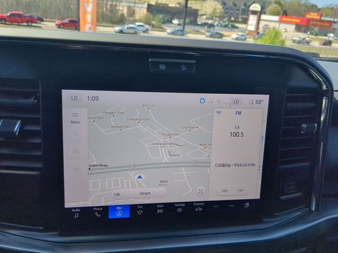 Used 2025 Ford F350 Lariat w/ Black Appearance Package image 17