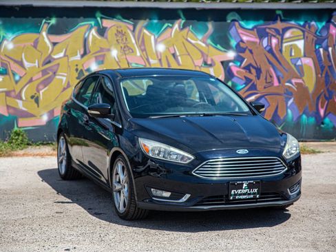 Used 2015 Ford Focus Titanium FWD image 13