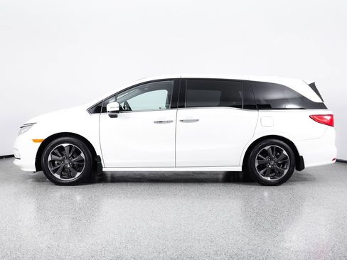 Used 2023 Honda Odyssey Elite image 5