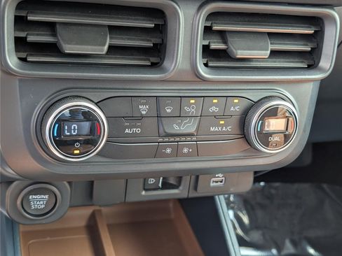 Used 2022 Ford Maverick Lariat FWD image 27