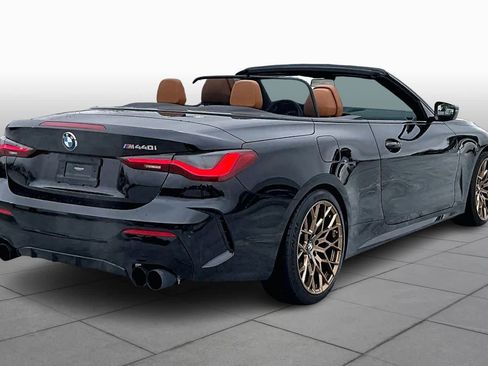 Used 2021 BMW M440i Convertible w/ Premium Package image 11